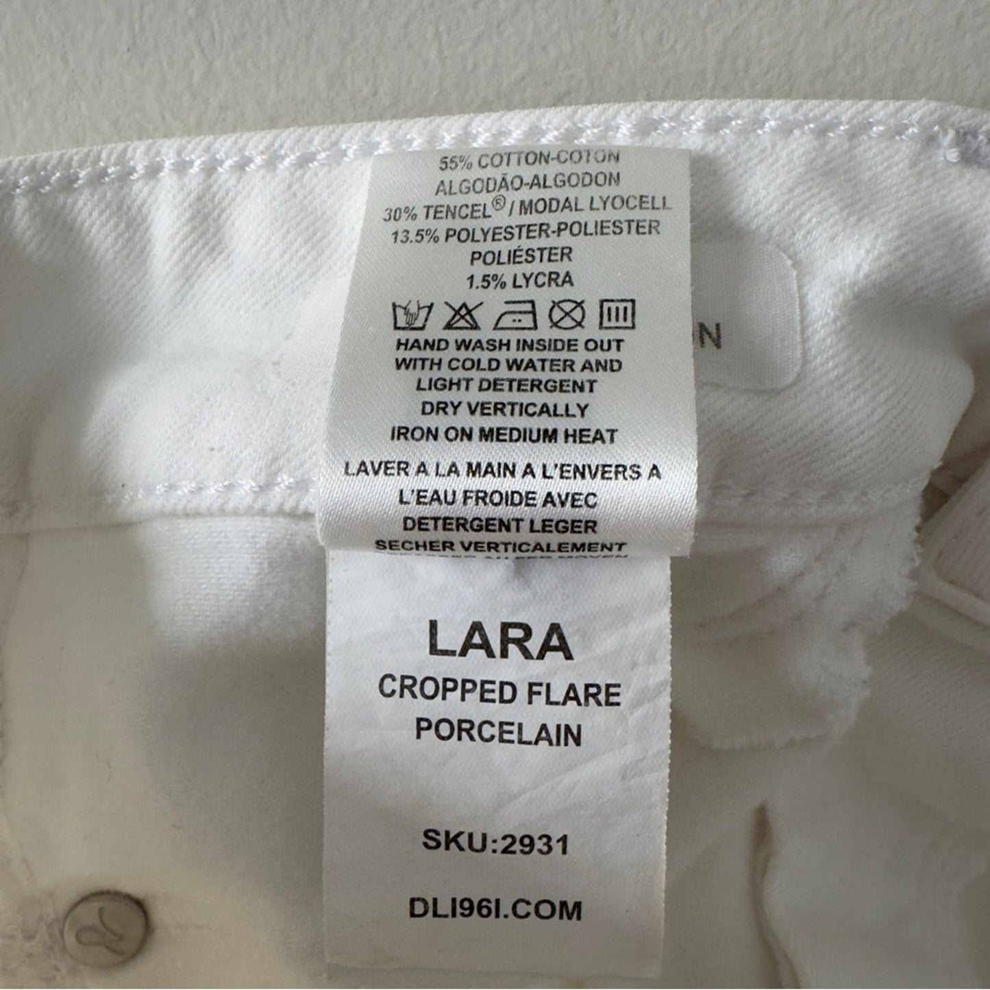 DL1961 Smart Denim Lara Cropped Flare Jeans in Porcelain White Women's raw hem