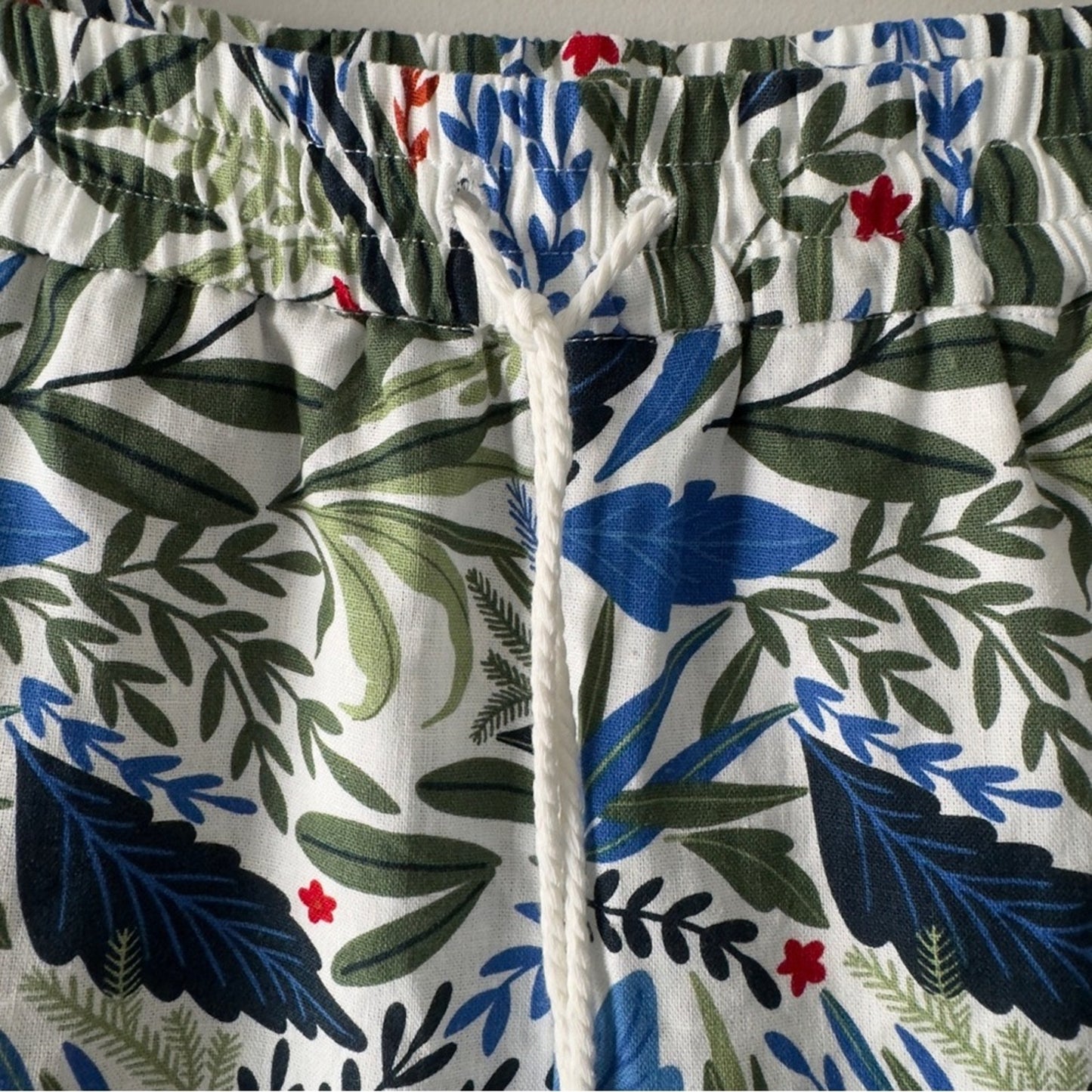 Joie Linen blend Green and Blue Leaf Print Women's Shorts rope tie drawstring 2