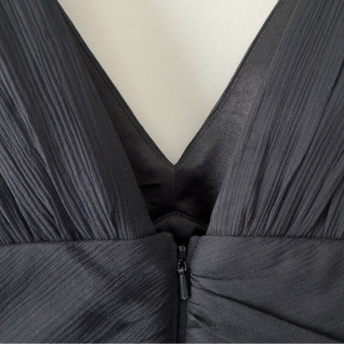 Express Vintage Y2K 100% Silk Shell Black V-Neck Mini Dress A-Line Sleeveless 12