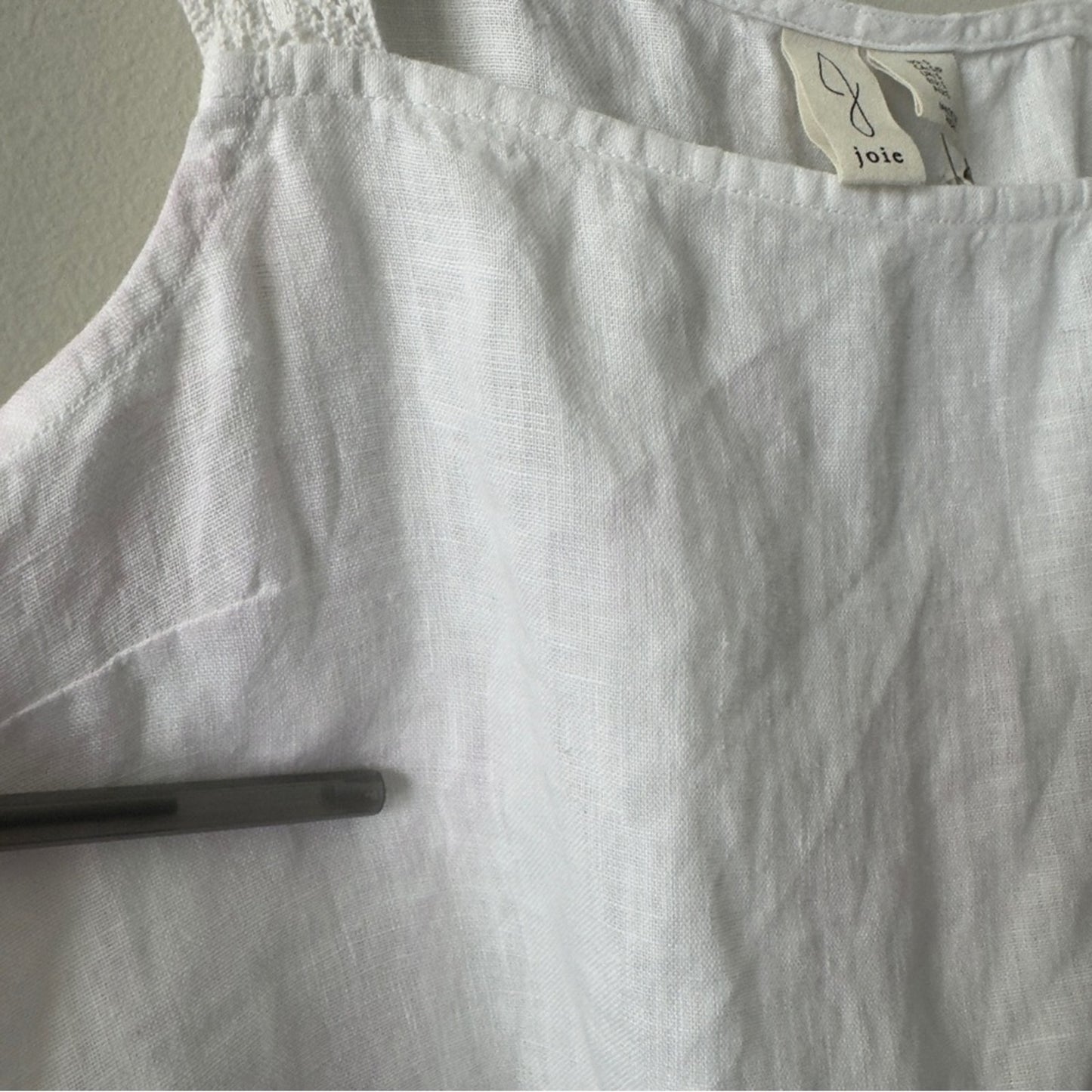 Joie 100% Linen White Smocked Waist Tank Top Sleeveless lace straps button side