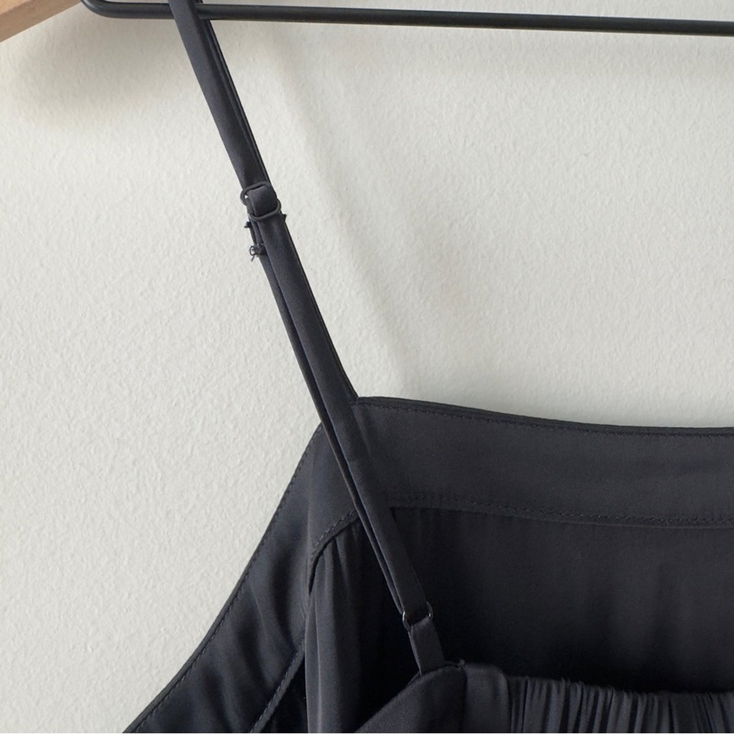 Revolve House of Harlow 1960 Black Adjustable spaghetti strap Crop Top black NWT
