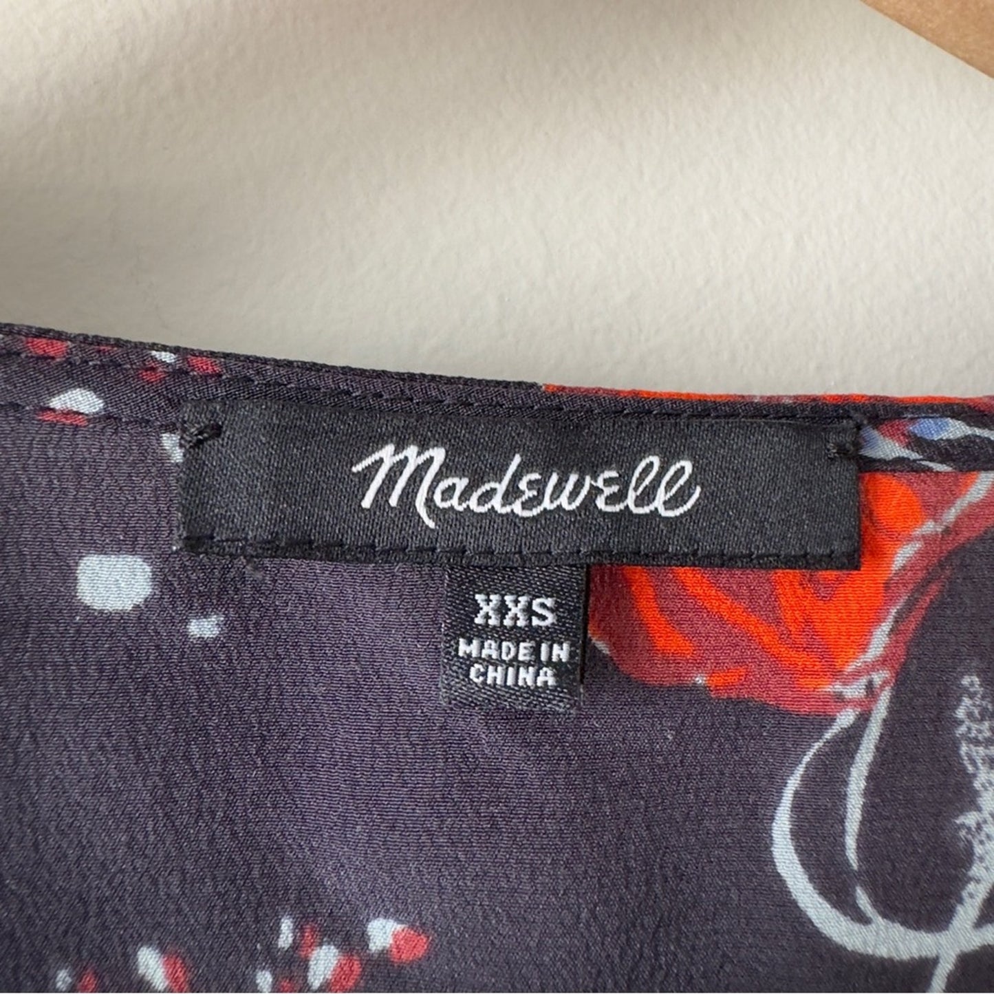 Madewell 100% Silk Wrap Top snaps smocked cuff sleeve tie floral lightweight XXS