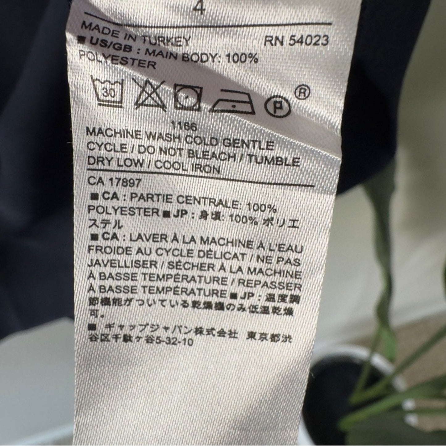 Banana Republic Navy Blue Ruffle Short Sleeves Dress crepe v-neck knee length 4