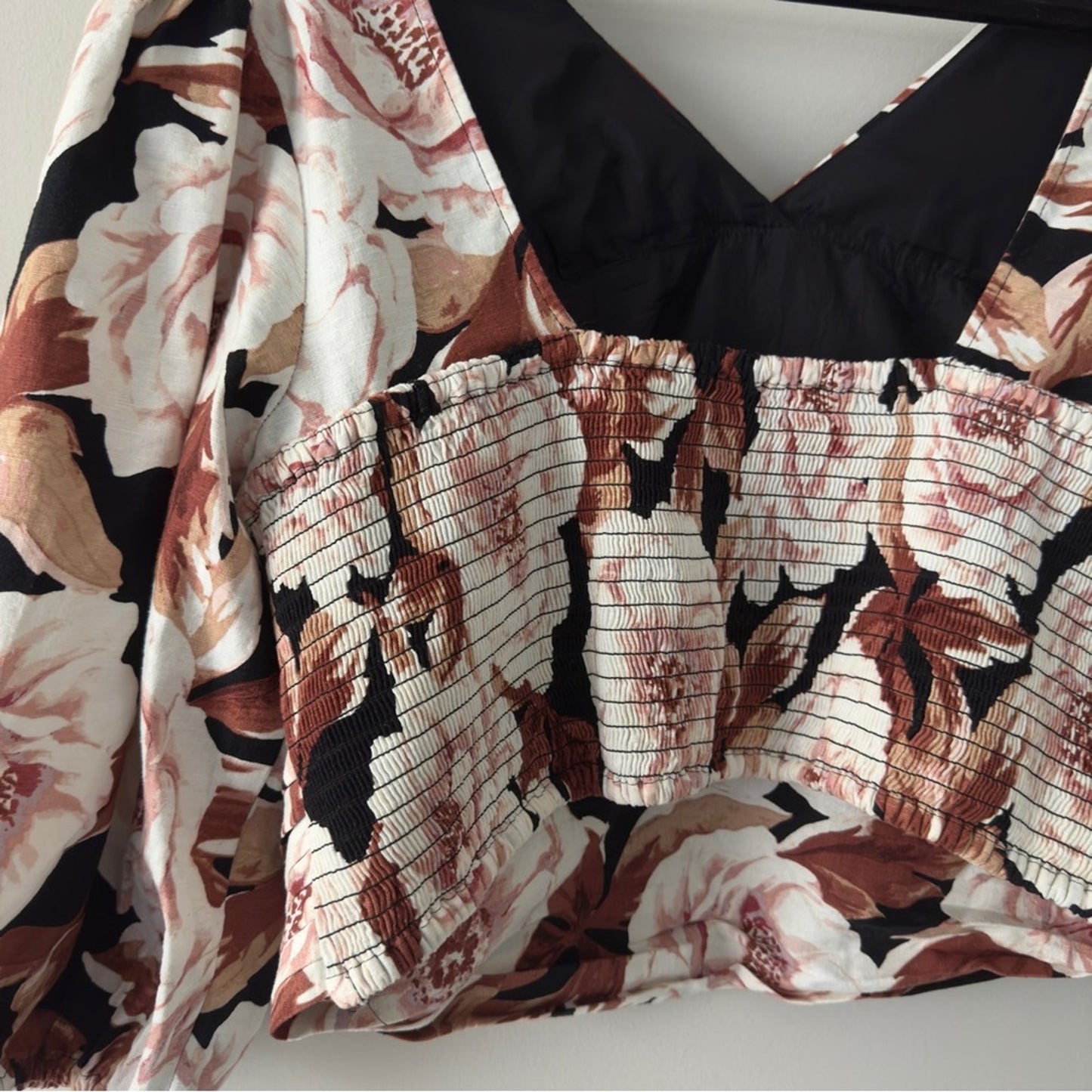 Express Floral Puff Sleeve Ruched pleated Crop top V-neck linen blend stretch XL