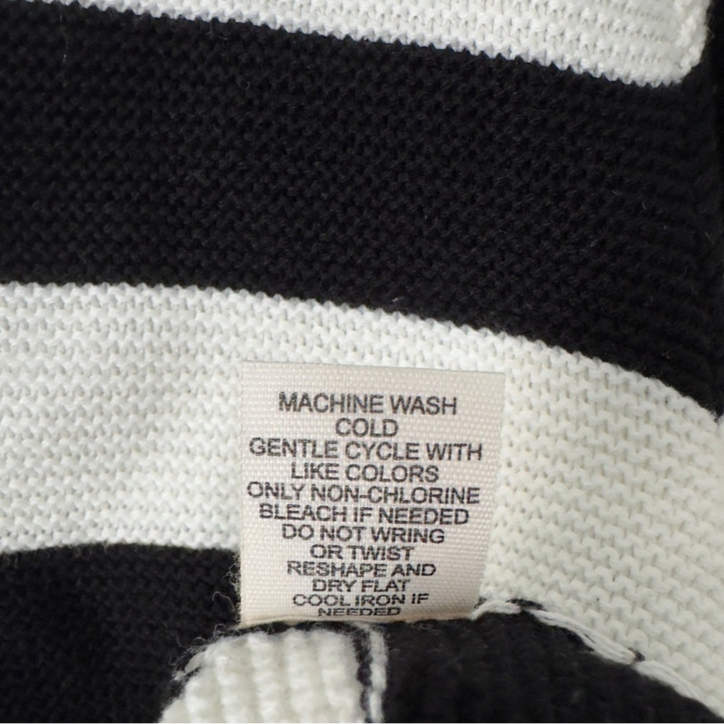 Moon & Madison 100% Cotton Black and White Striped Knit Sweater Top Long Sleeve