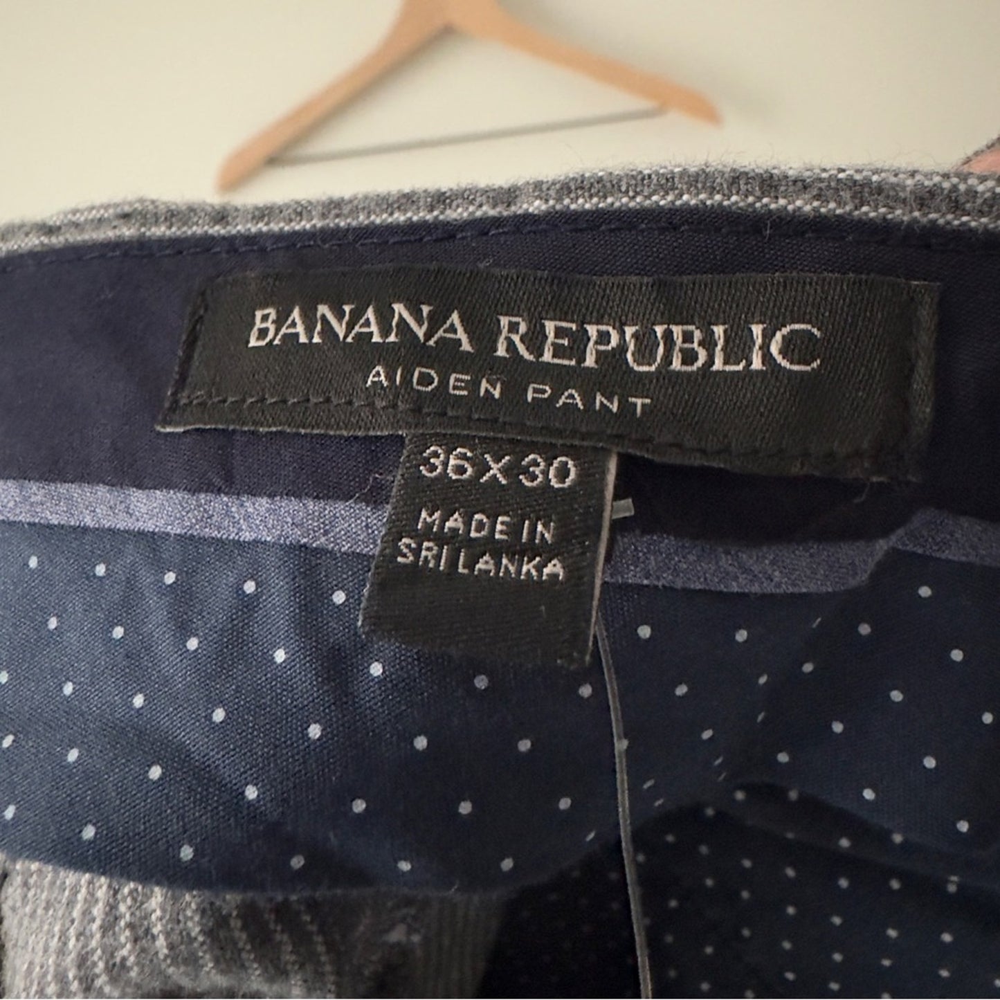Banana Republic Aiden Pant Slim Fit Men's Gray Pants white pinstripe zip button