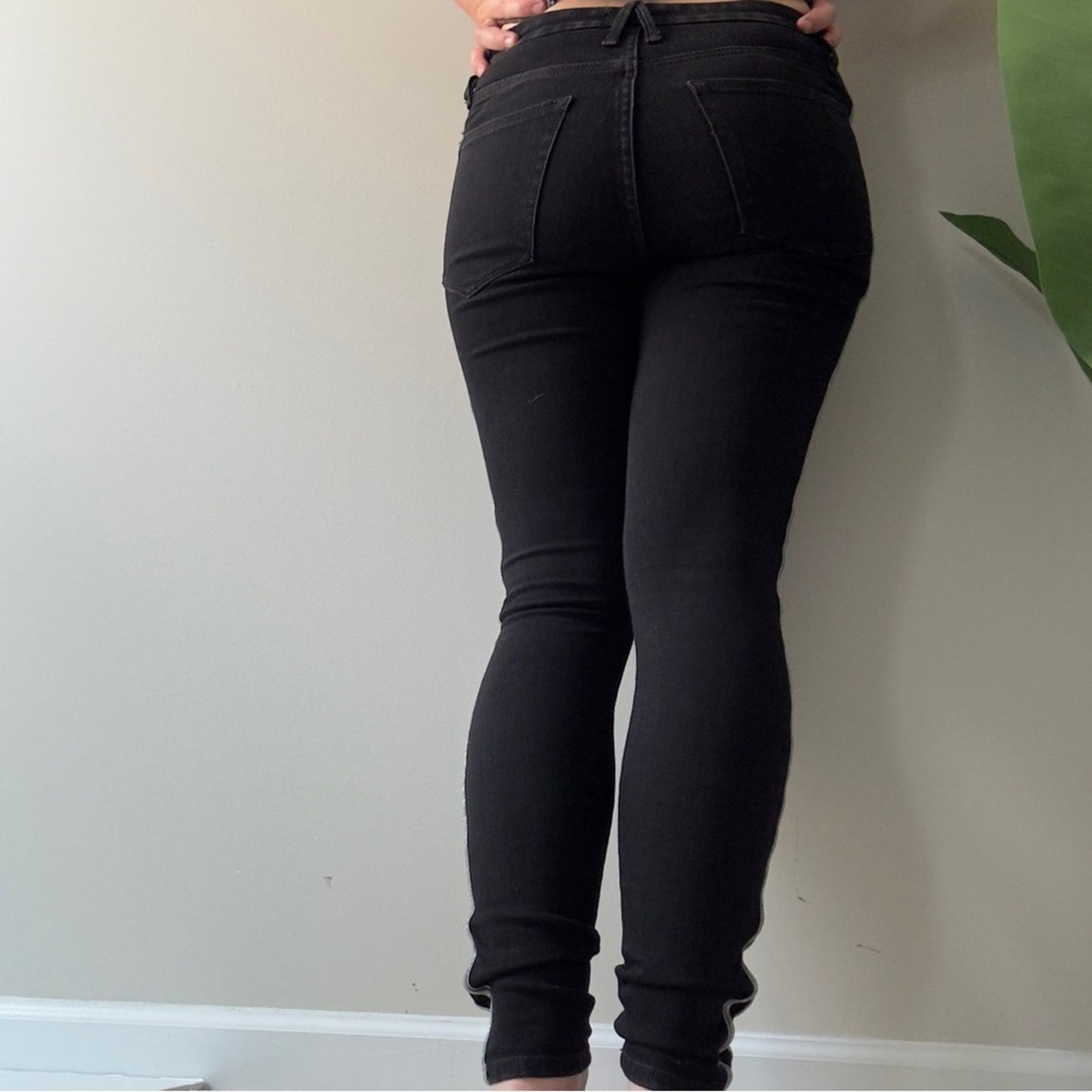 Good American Good Legs Black Skinny Jeans silver sparkle Side Stripes stretch 6