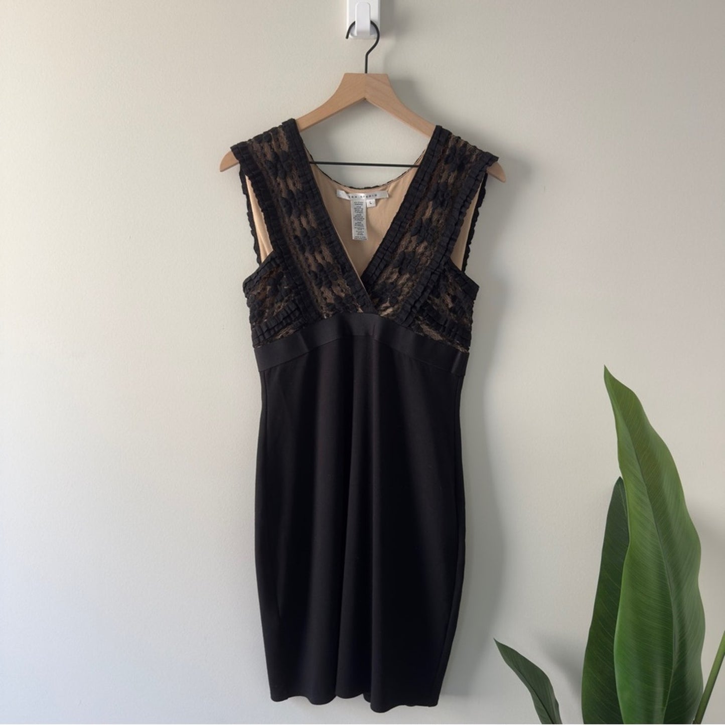 Vintage Y2K Max Studio Elegant Black Lace Bodice Dress Mini v-neck sleeveless L