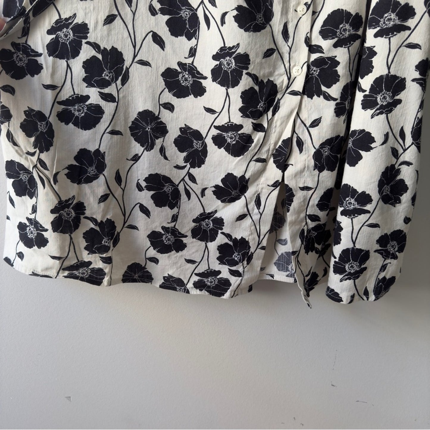 GAP Tie-Waist Scoopneck Midi Dress in White Black Floral Button Down Front M NWT
