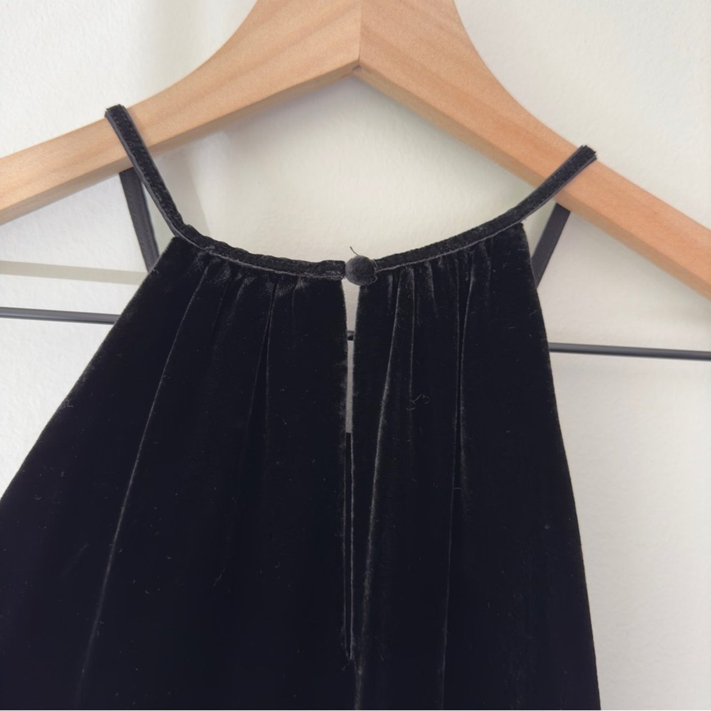 Joie Silk Blend Velvet Tank Top Spaghetti Strap Button Keyhole Back Lined Solid