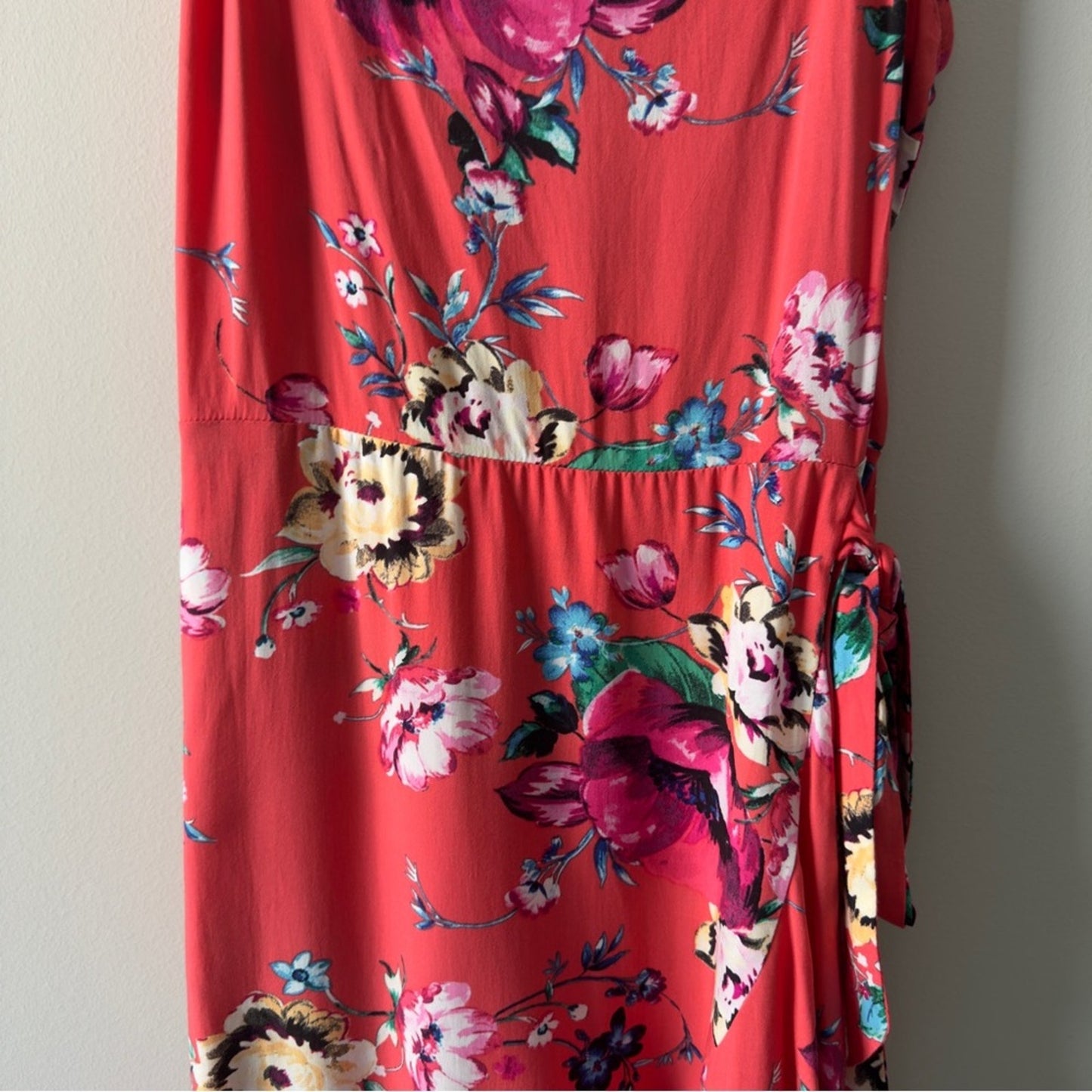 Express Floral Mini Faux Rap Dress adjustable spaghetti straps tropical ruffle M