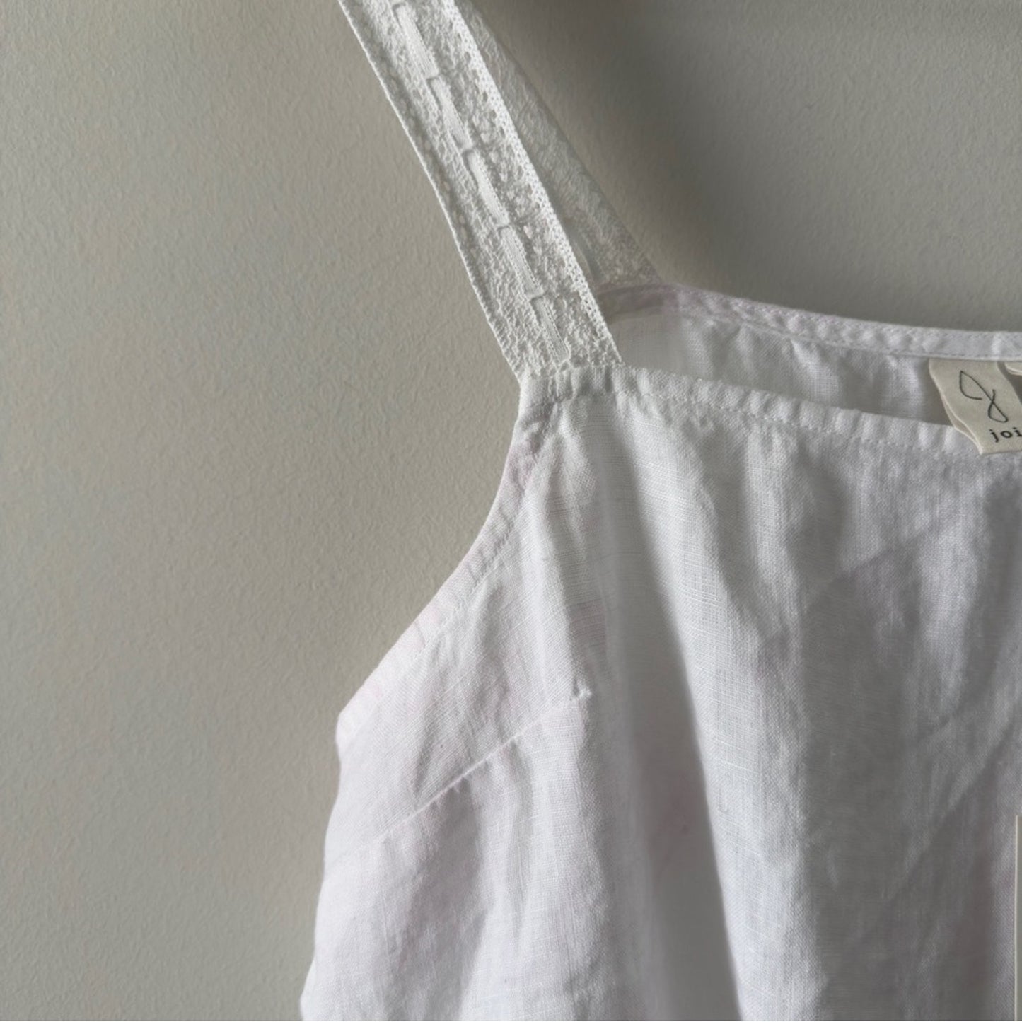 Joie 100% Linen White Smocked Waist Tank Top Sleeveless lace straps button side