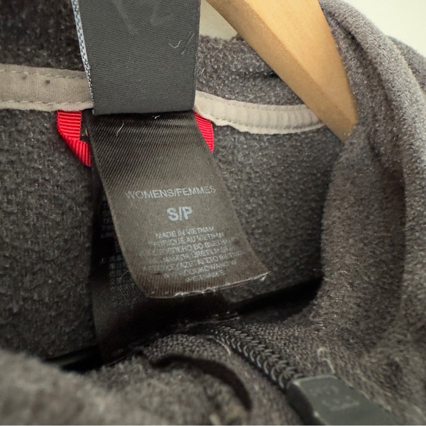 The North Face Gray Fleece Hoodie Jacket Full Zip Long Sleeve Pockets Drawstring