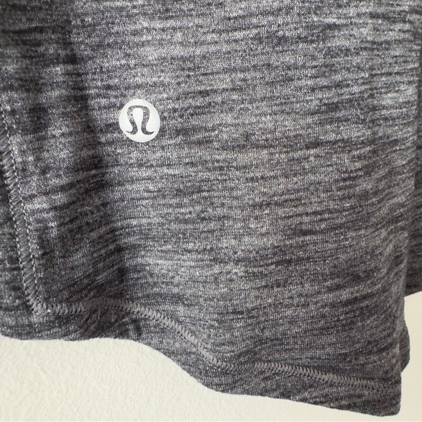 Lululemon Var-City Muscle Tank in Heathered Black size 2 lightweight top crew