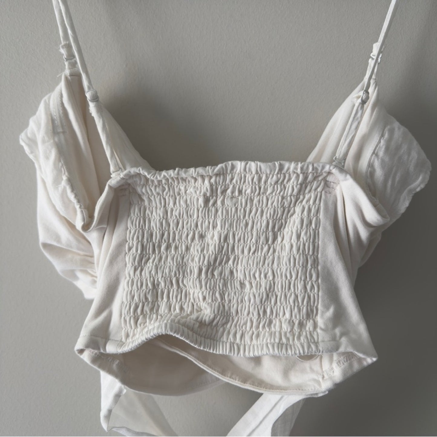Anthropologie White tie wrap Smocked back crop Top adjustable spaghetti straps M