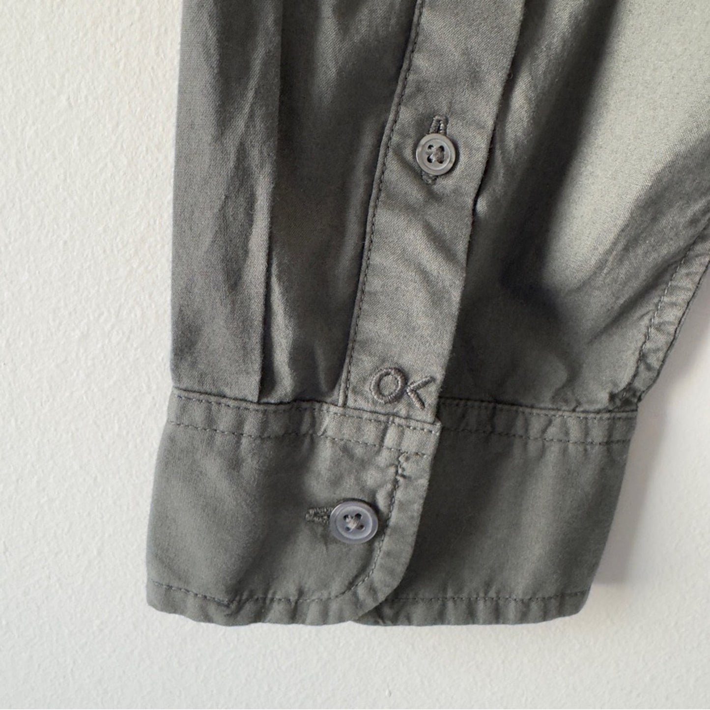 Outerknown S.E.A. Shirt 100% Organic Cotton
Long Sleeve Button-Down Shirt EUC