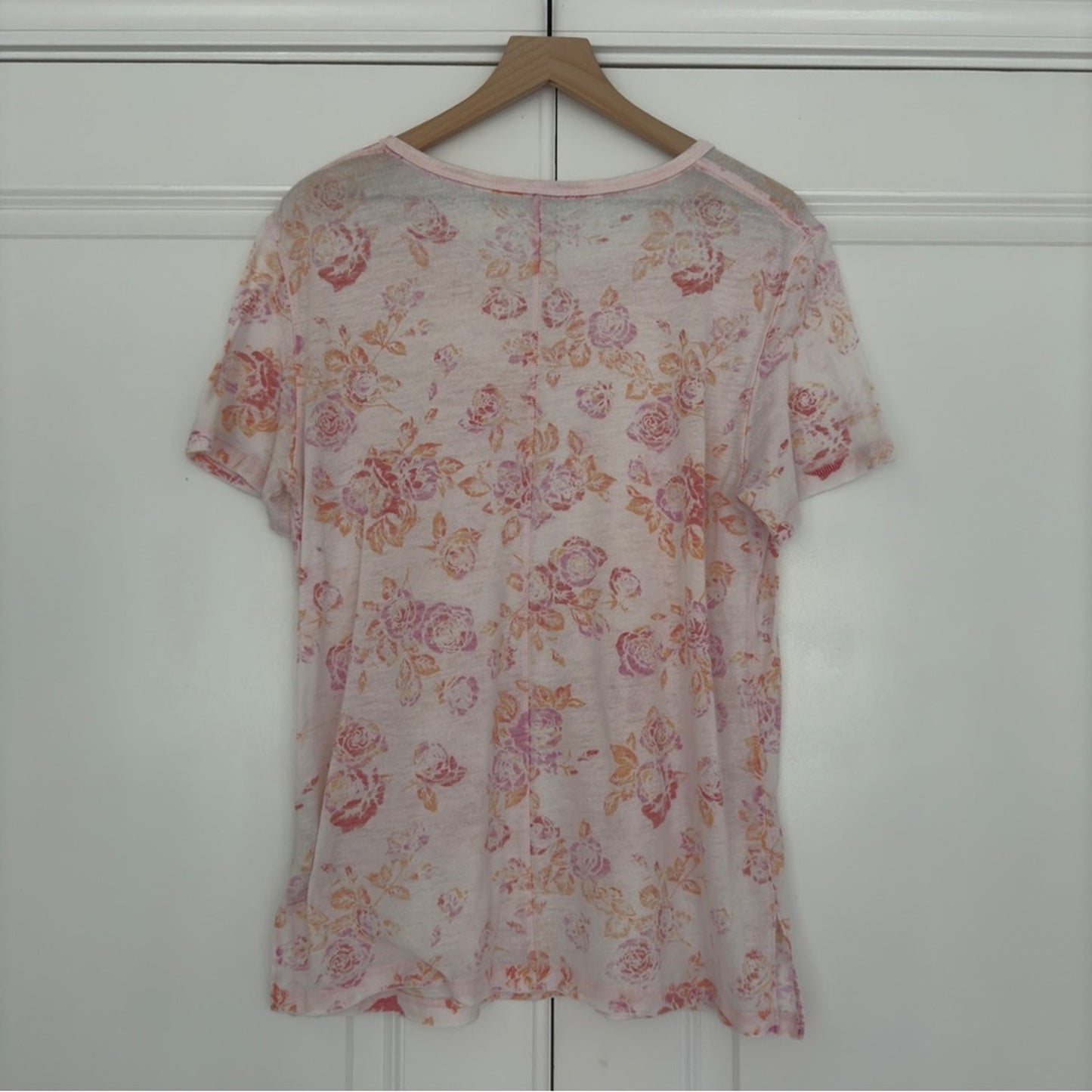 Free People Tourist Tee Floral Short Sleeve T-Shirt Top Crew Neck Slit Hem Light
