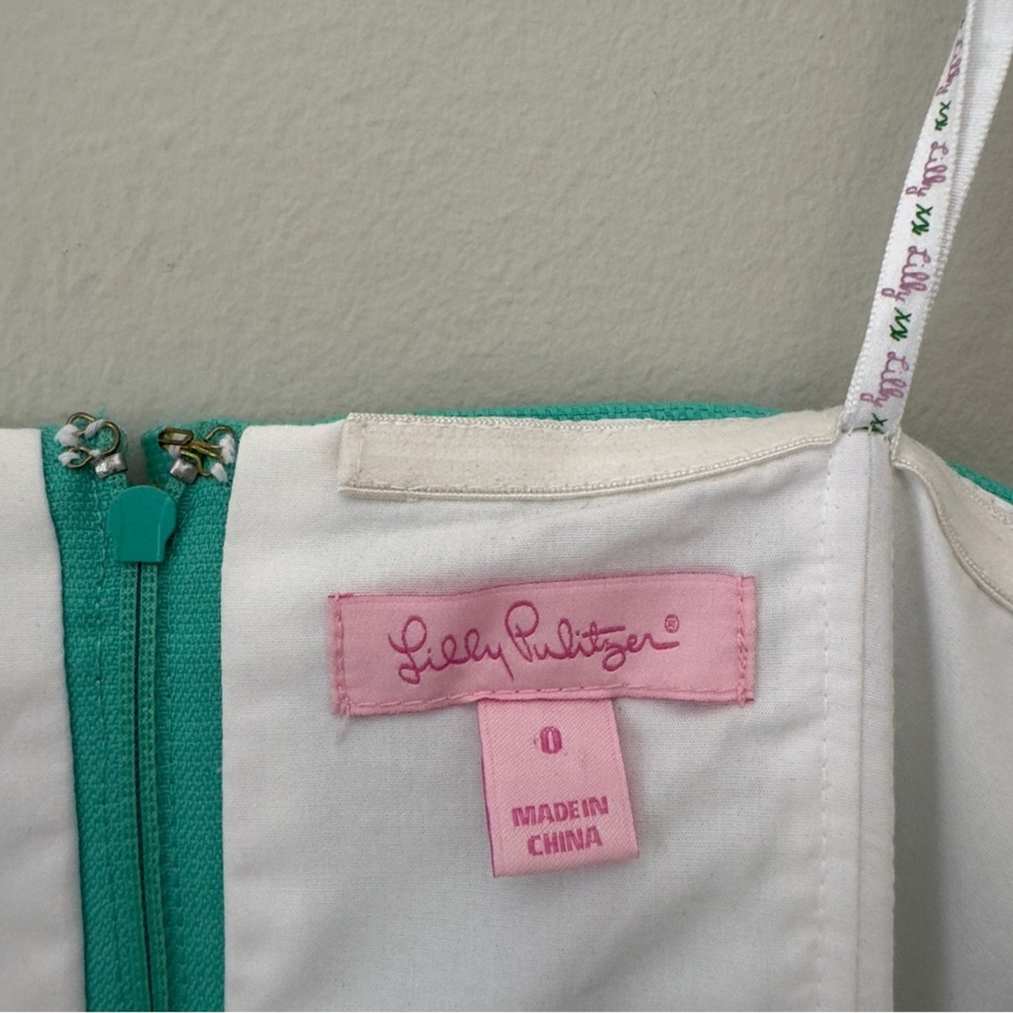 Lilly Pulitzer Strapless Mini Dress Bumble Bee Embroidered Cotton Stretch Preppy