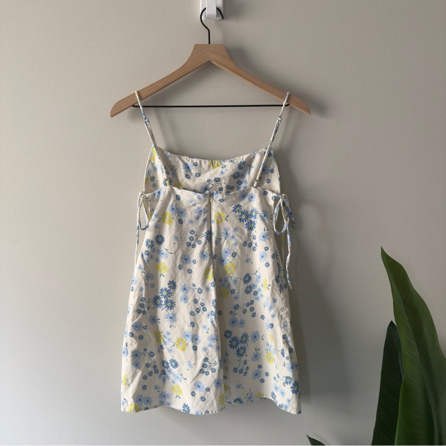 Zara Floral Mini Dress Yellow Blue white adjustable spaghetti straps tie sides M