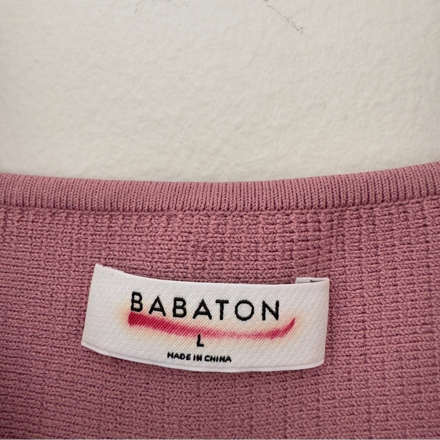 Aritzia Babaton Sleeveless Crop Top Ribbed Athletic Stretch Nylon Spandex Active