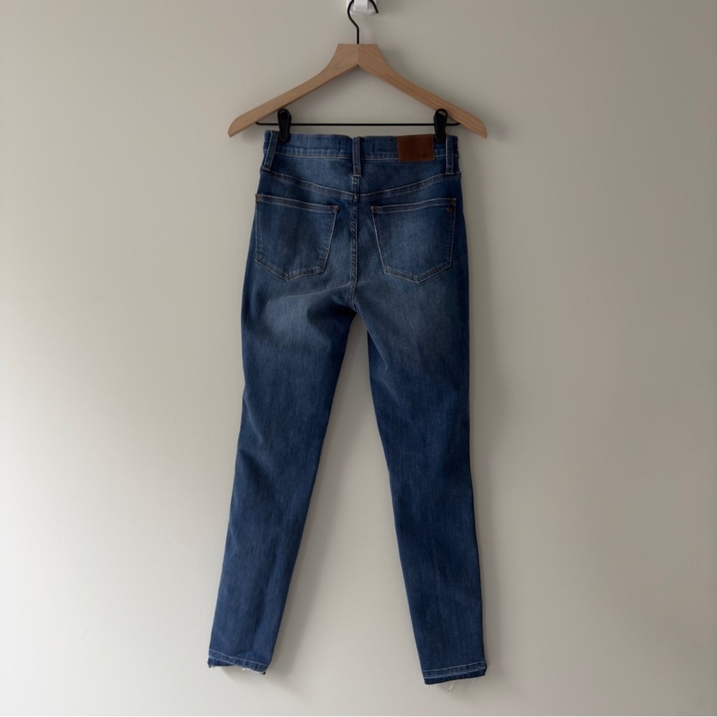 Madewell 10” High-Rise Skinny Jeans Button Fly Distressed denim casual dark Wash