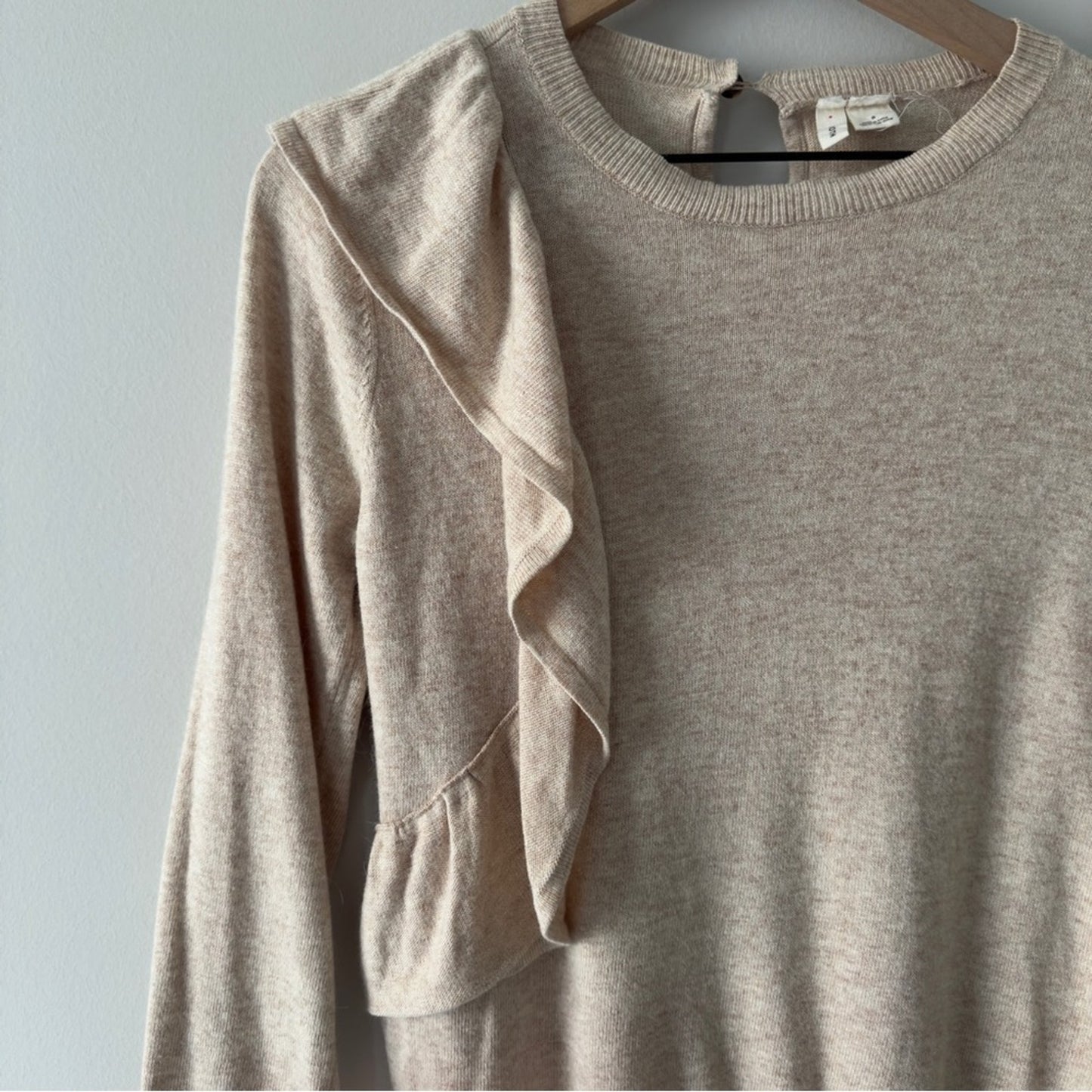 Anthropologie Moth Ruffle Beige tight Knit Sweater long sleeve crew neck keyhole