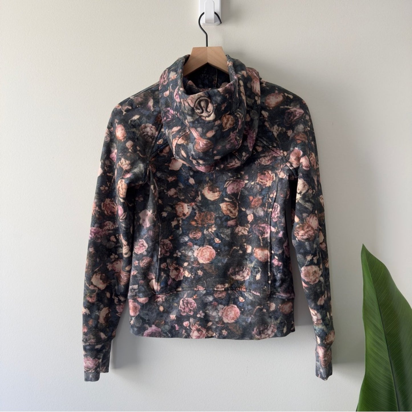 Lululemon Scuba Hoodie *Light Cotton Fleece in Frosted Rose Multi Jacket zip up