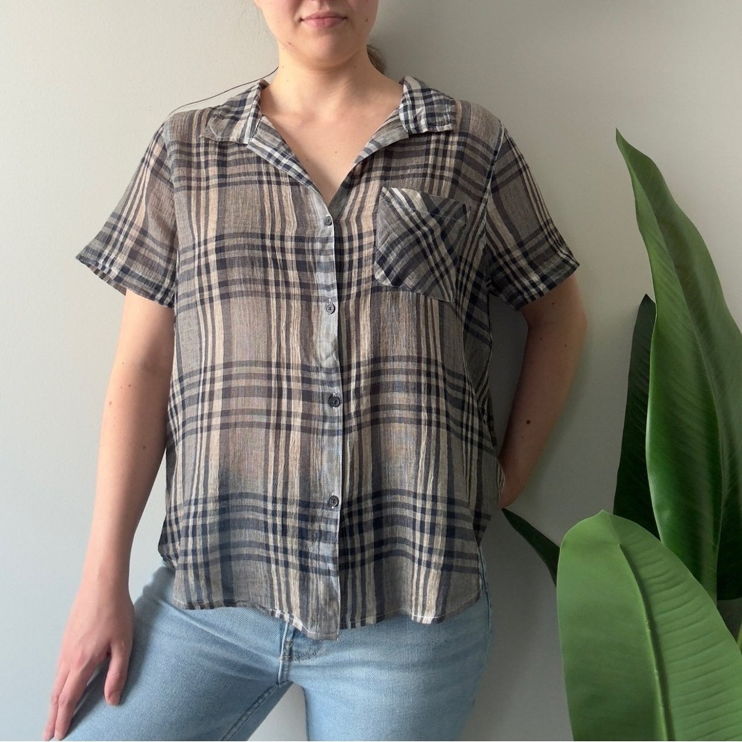 Lucky Brand 100% Cotton Navy gray Beige Plaid Button-Down Shirt Short sleeve NWT