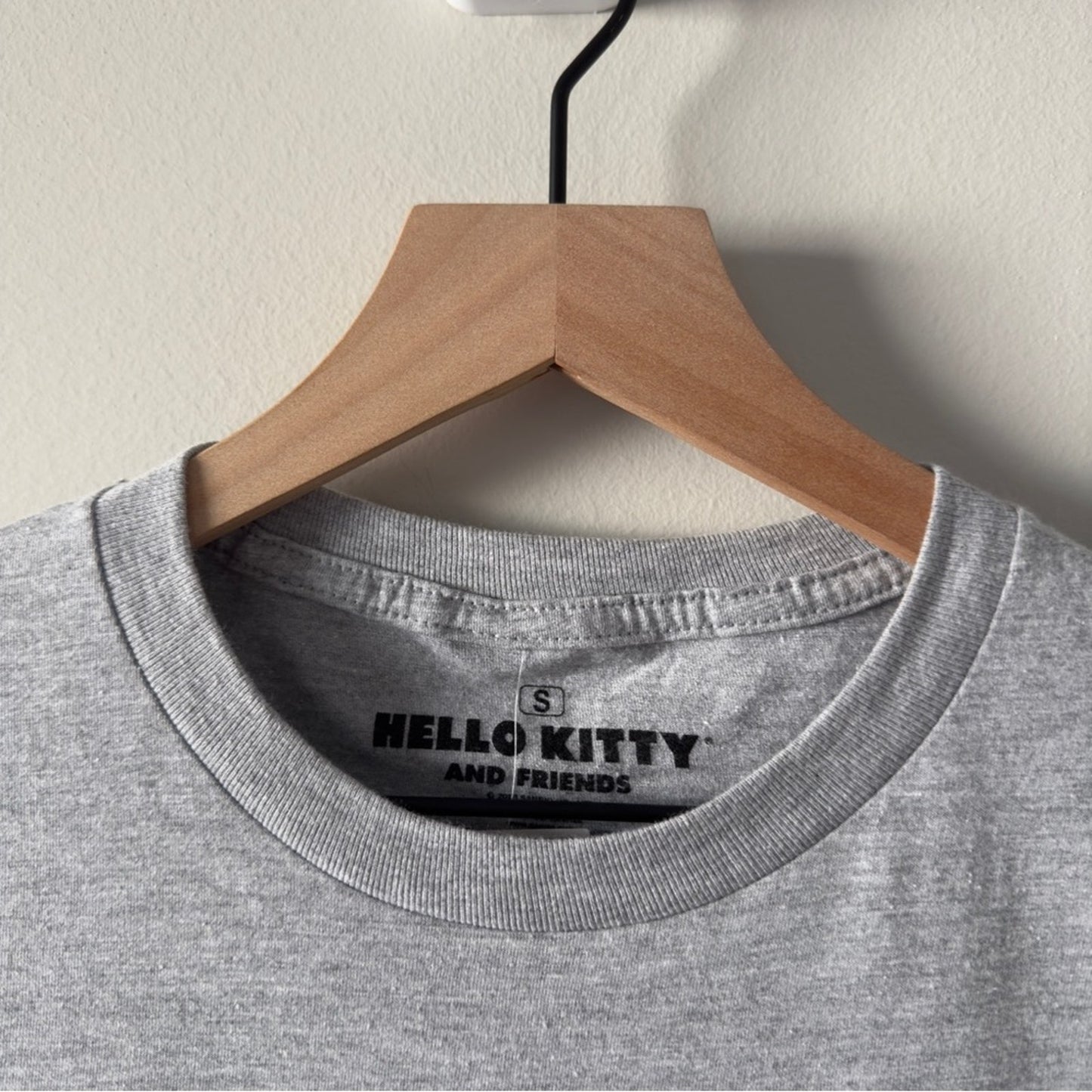 Hello Kitty and Friends Grey Graphic T-Shirt Cotton Blend Short Sleeve Casual S