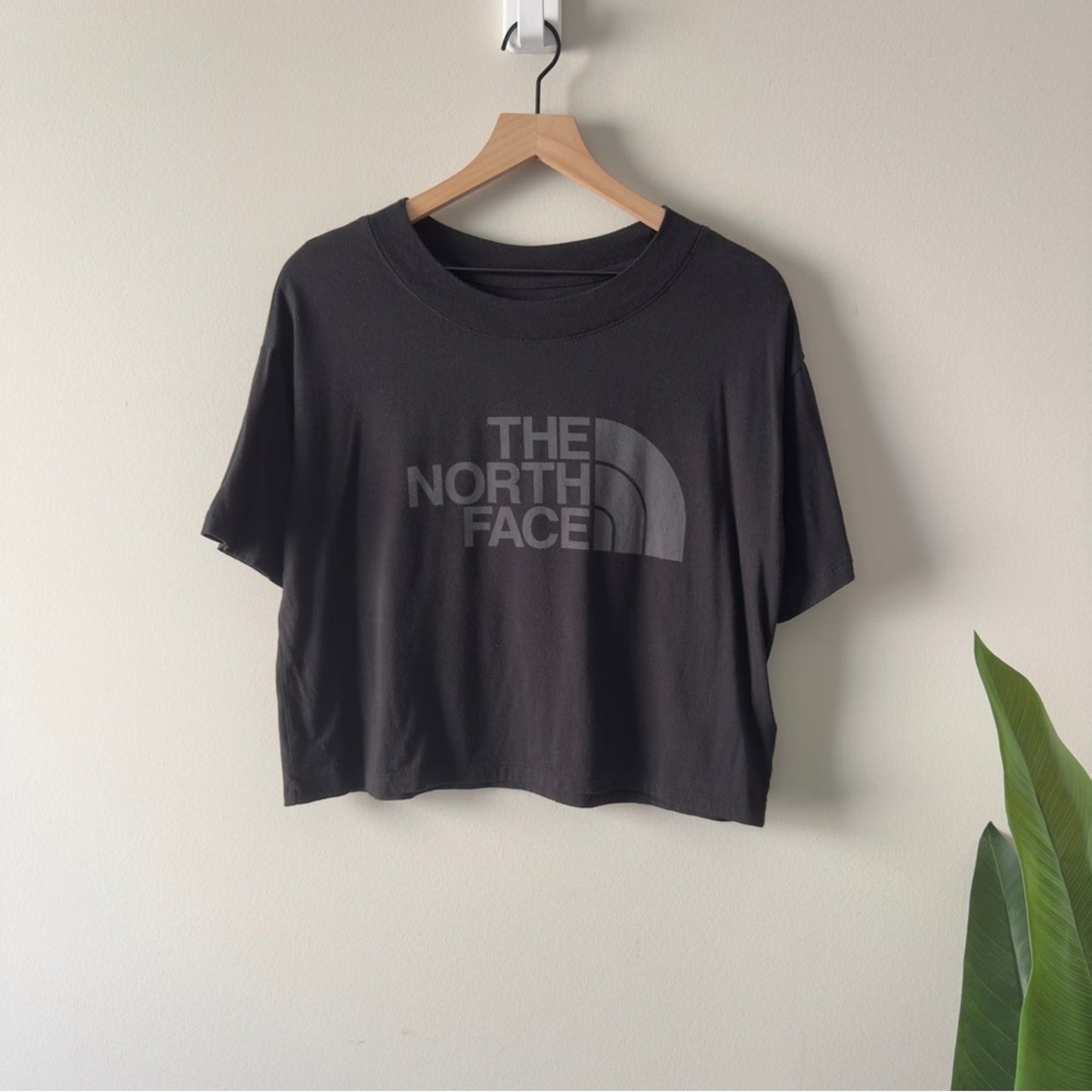 The North Face Women's Black Short Sleeve Tee T-Shirt Top Half Dome Logo Crew M