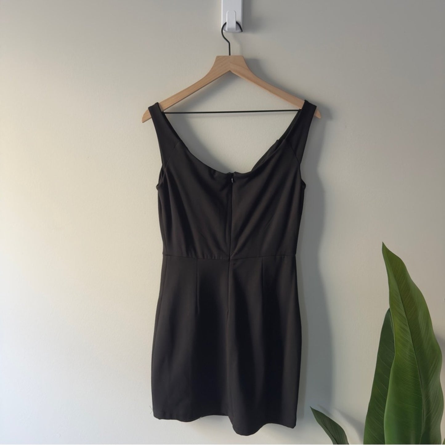 Revolve NBD Black Sleeveless Dress Plunge Wired V-Neck Mini Zip Up Zipper Solid