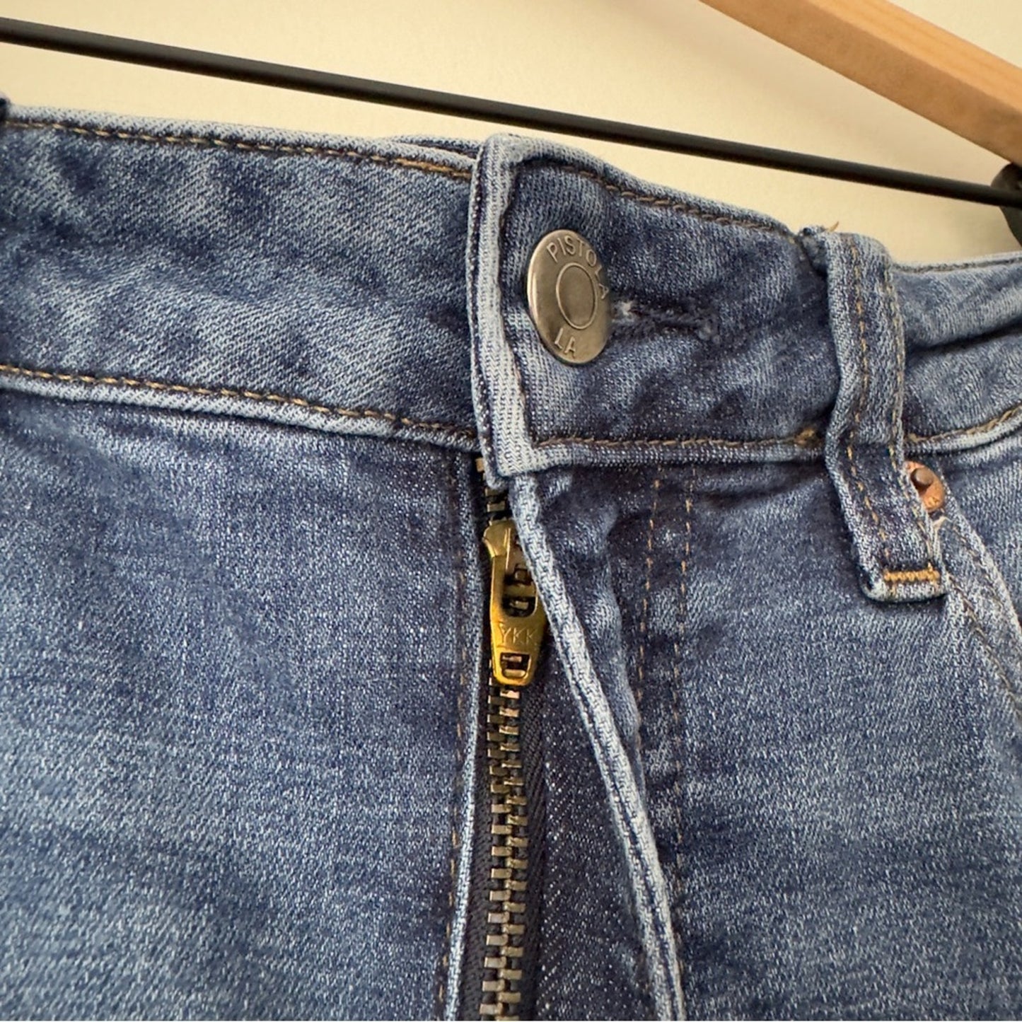 Pistola Medium Wash Skinny Jeans 5-Pocket Solid Denim Belt Loops Zipper Button