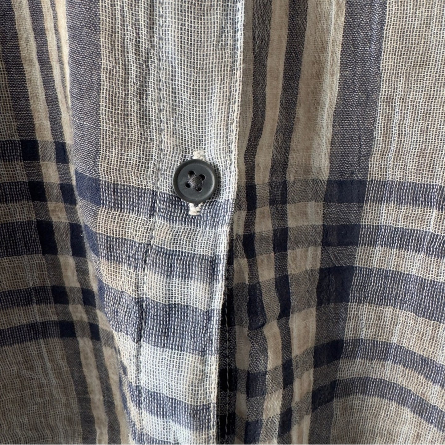 Lucky Brand 100% Cotton Navy gray Beige Plaid Button-Down Shirt Short sleeve NWT