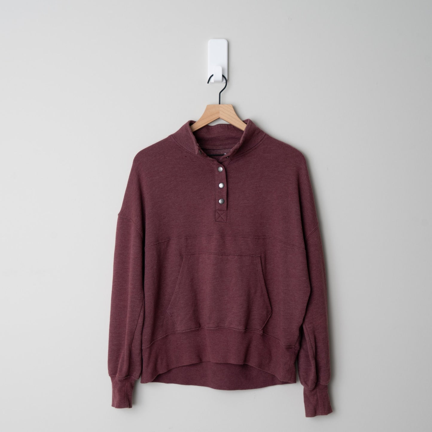 SO Lounge Life Pullover Quarter Snap Up Mock Neck Kangaroo Pocket Burgundy XS