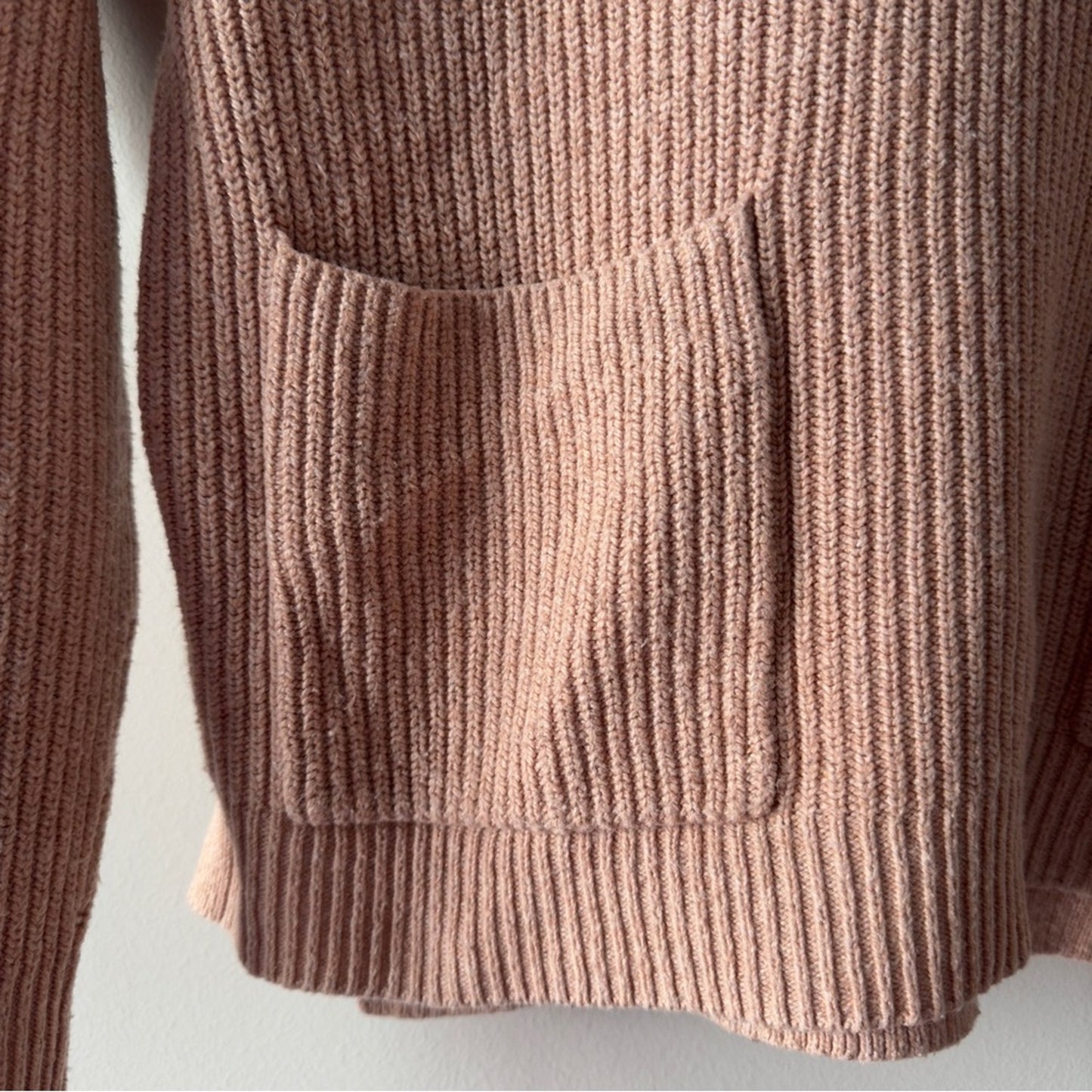 Madewell Soft Pink Crewneck Sweater high low hem slit long sleeve front pockets