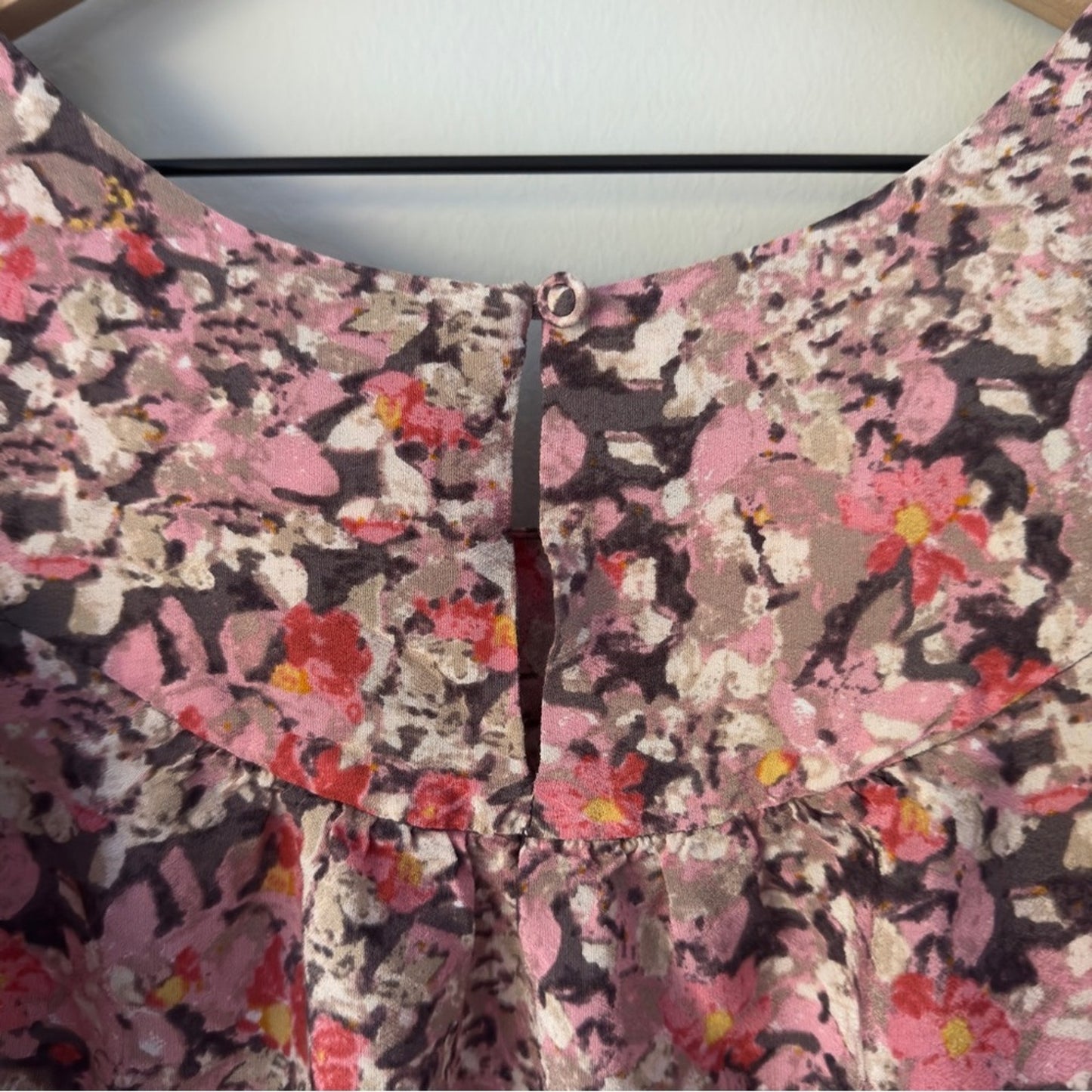 Maeve Anthropologie Cold Shoulder Top Short Sleeve Floral Print Button Keyhole S