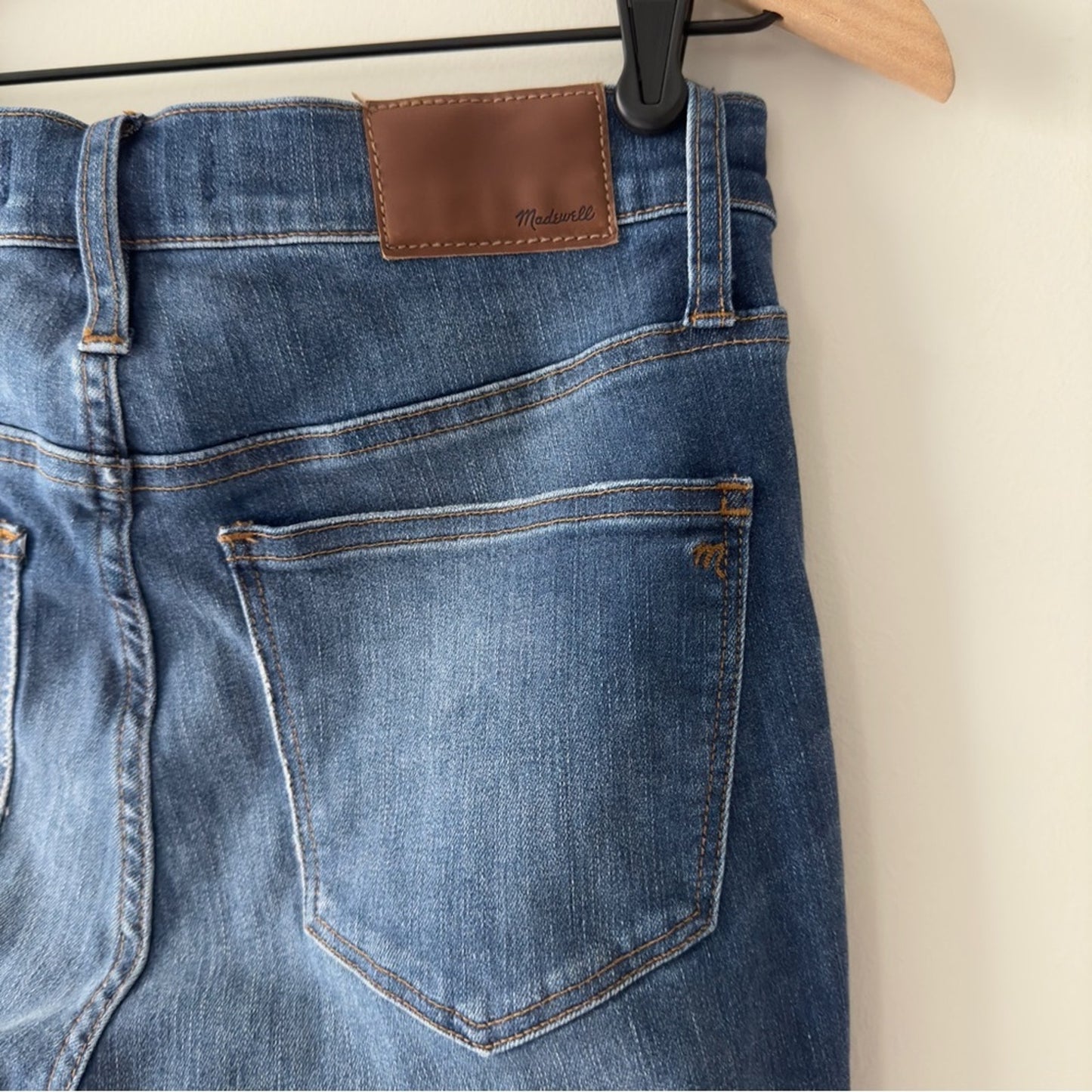 Madewell 10” High-Rise Skinny Jeans Button Fly Distressed denim casual dark Wash