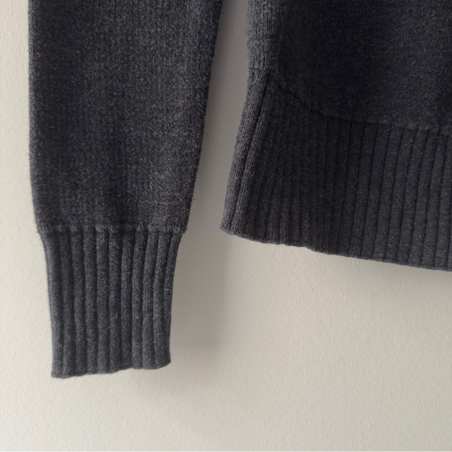 Lululemon Still Lotus Sweater *Reversible in Heathered Black /Heathered Titanium