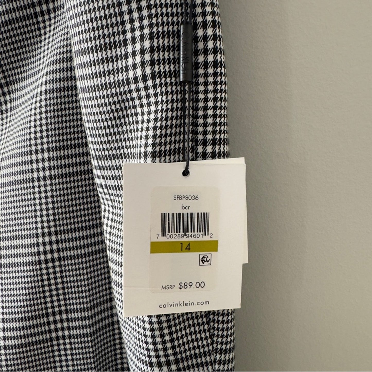 Calvin Klein Modern Fit Black White Plaid Pants Zip Button Pockets Belt Loops 14