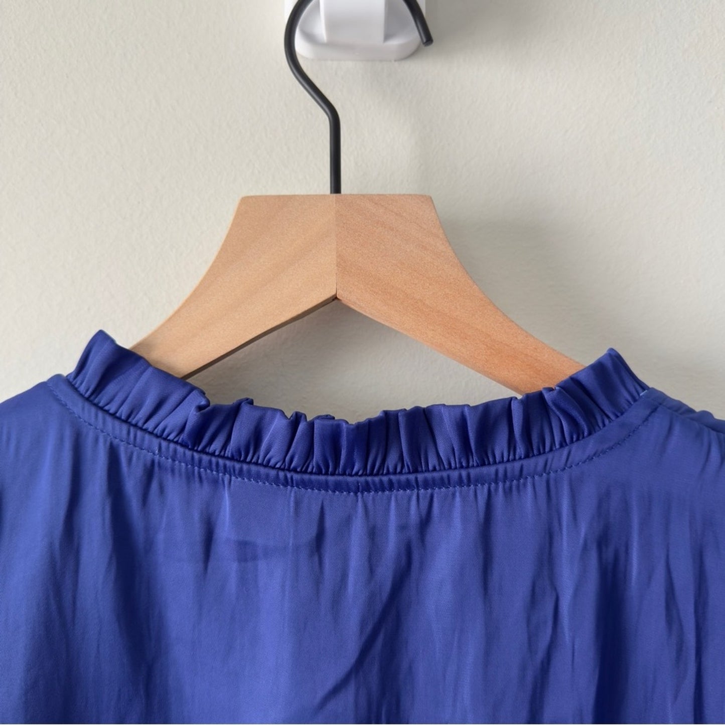Joie Blue Flutter Sleeve Blouse Tie Front Button down Ruffle V-Neck Solid blue S