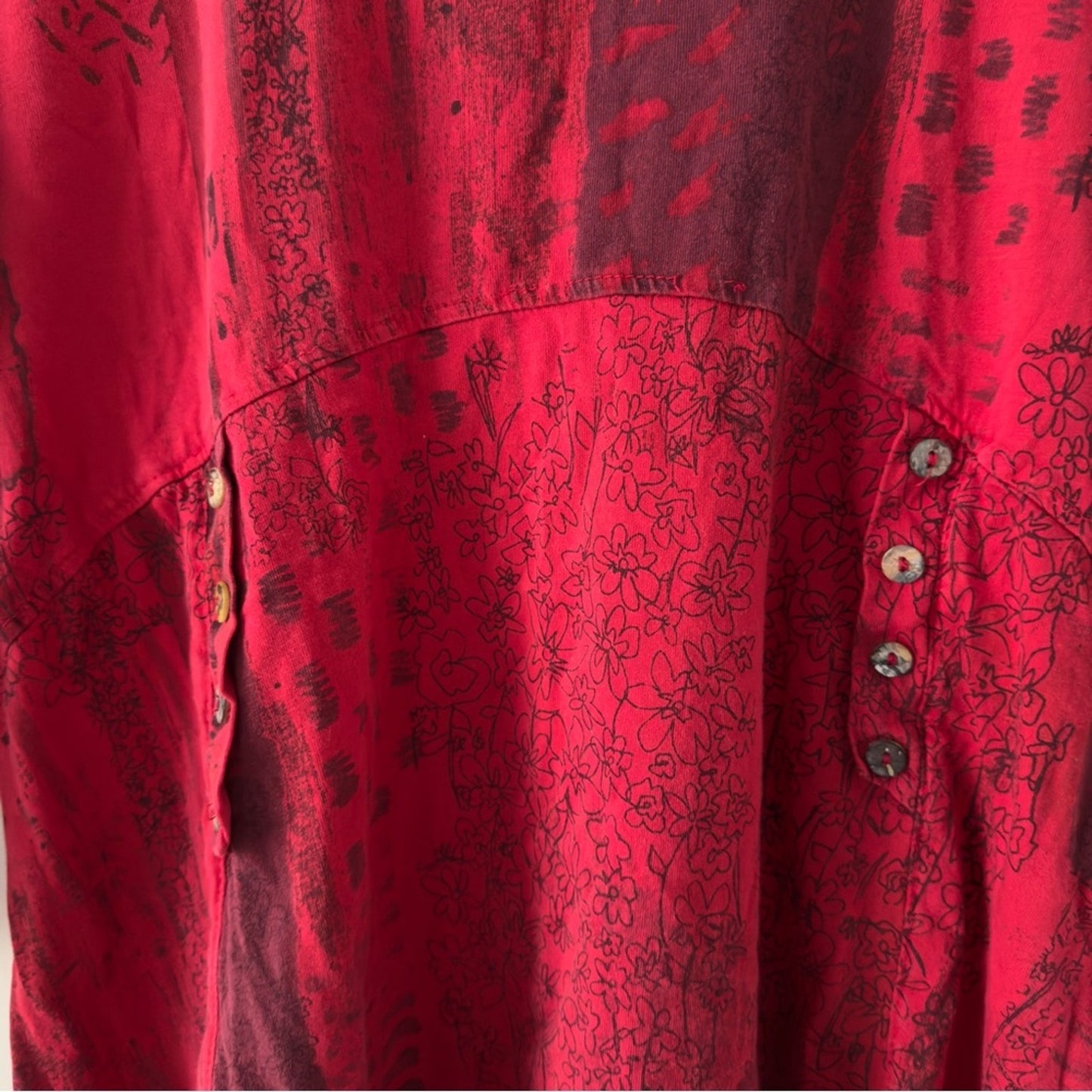 Vintage patchwork style button front Red babydoll Top 3/4 sleeves high low hem L
