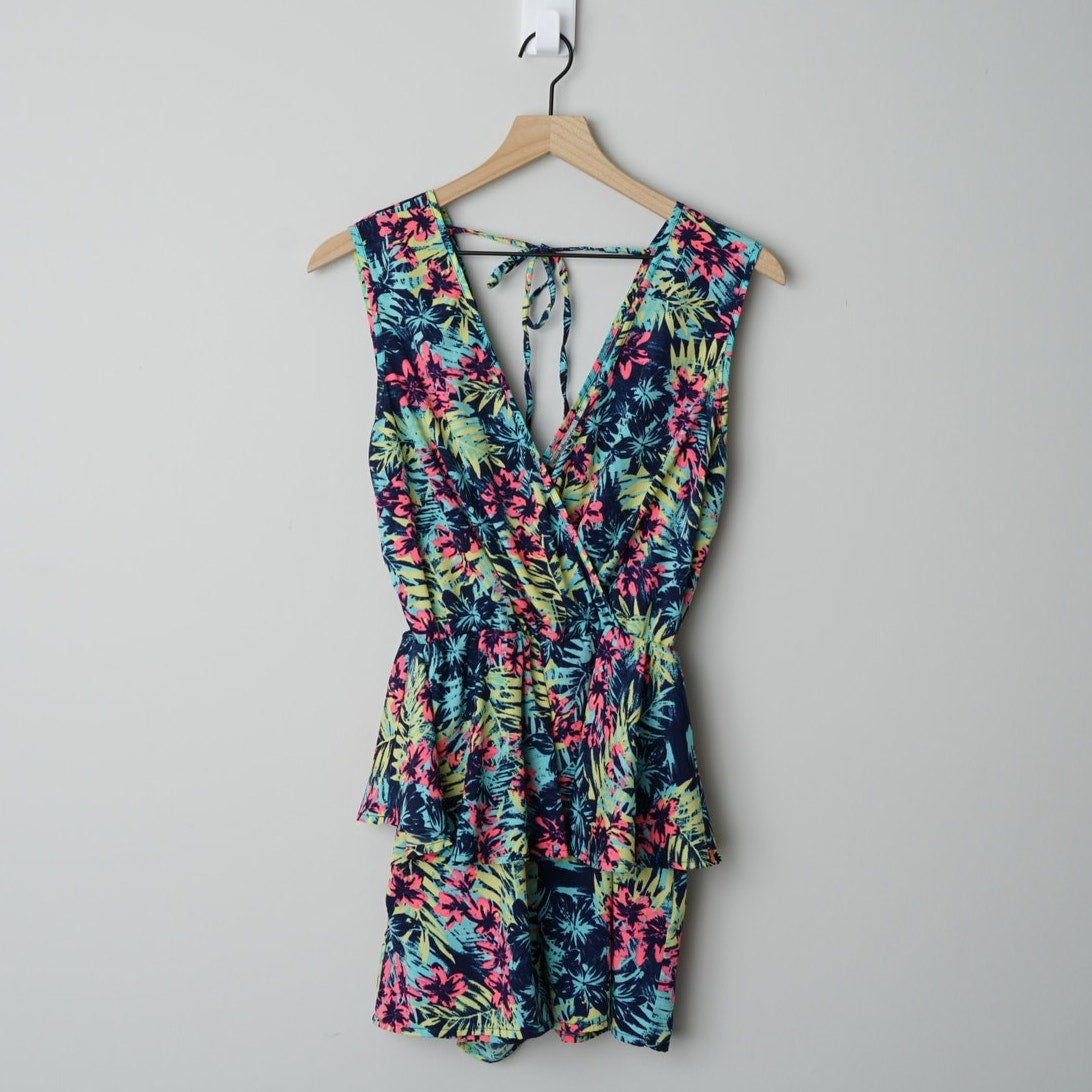 Charlotte Russe Tiered Shorts Romper Tropical Floral Sleeveless V-Neck Bow Back