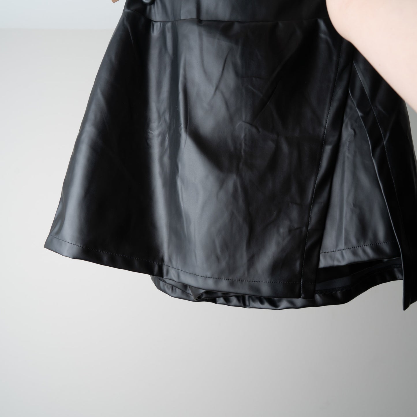 Cupshe Faux Leather Skort Slit Front Skirt Pleather Solid Black Mini Casual L