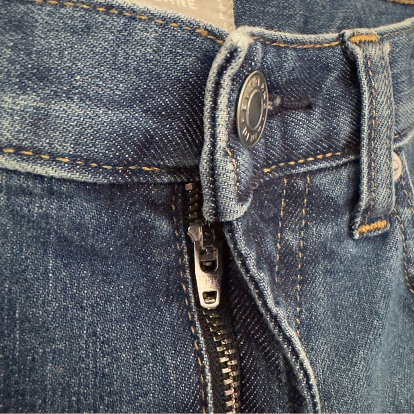 Everlane medium Wash jeans 5-pocket belt loops casual minimalist cotton stretch