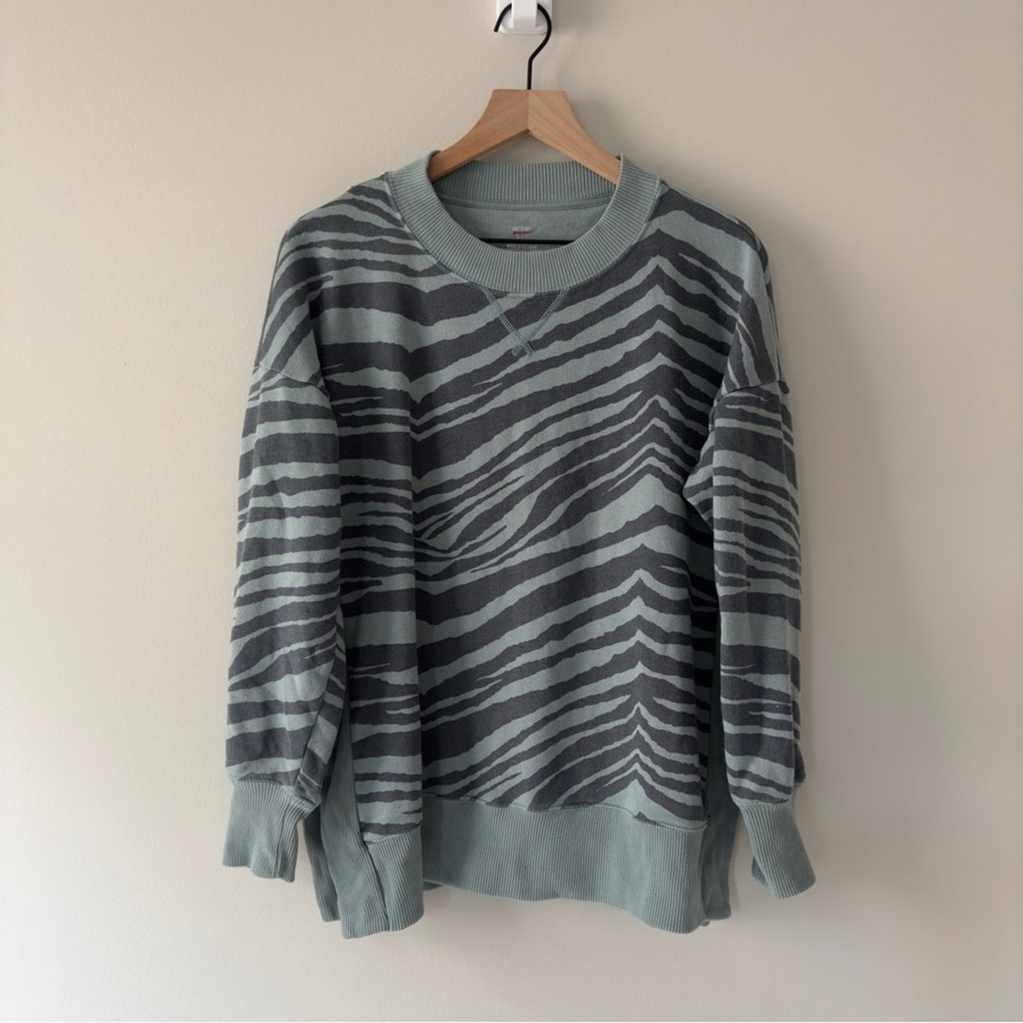 Aerie Zebra Stripe Animal Print Slit Hem Sweatshirt Crew neck long sleeve cotton