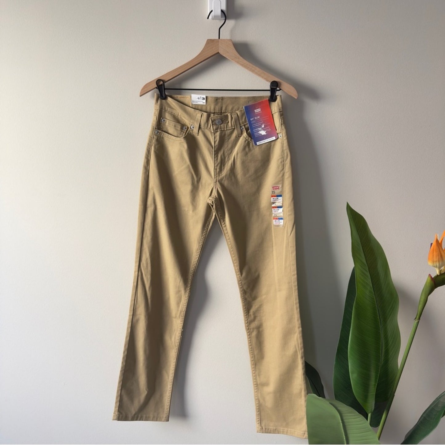 Levi’s 511 Slim All Seasons Tech Pants Tan Straight-Leg Stretch 28x30 Pockets