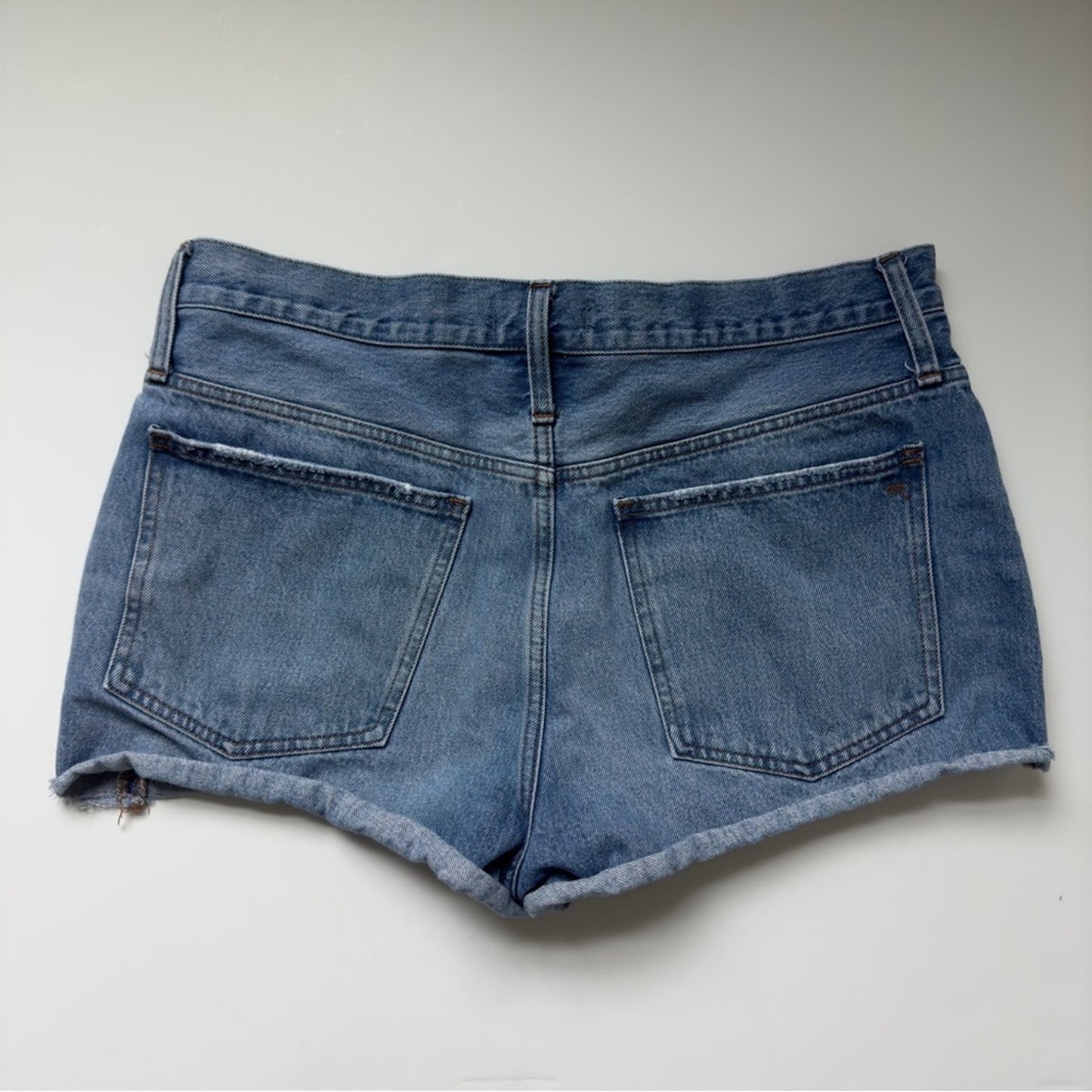 Madewell Relaxed Denim Shorts Button Fly Distressed 100% Cotton pockets Jean 30