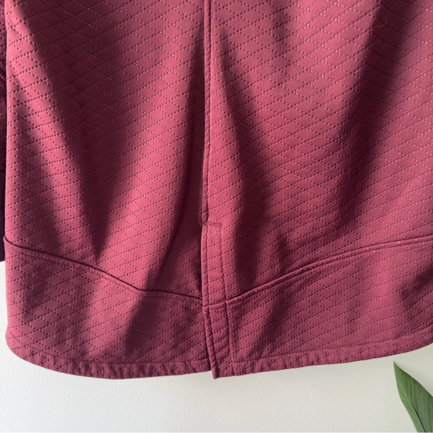 The North Face Red Utility Jacket with Hood Tunic Length Pockets Full Zip quilt