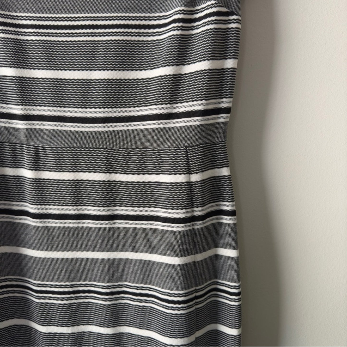 Express Gray and White striped Sheath Midi Dress V-Neck Cap Sleeves zip up slit
