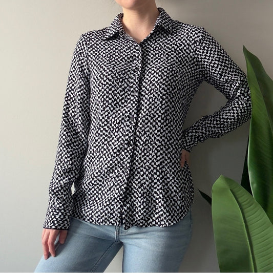 Theory Long Sleeve Button Down Stylish Black and White Top Petterned Collared M